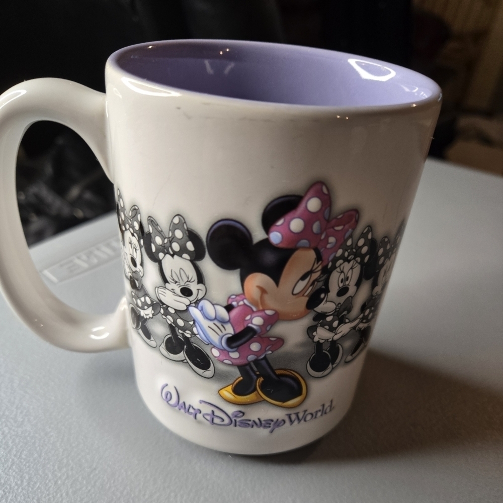 Walt Disney World Minnie Mouse Coffee Mug Embossed